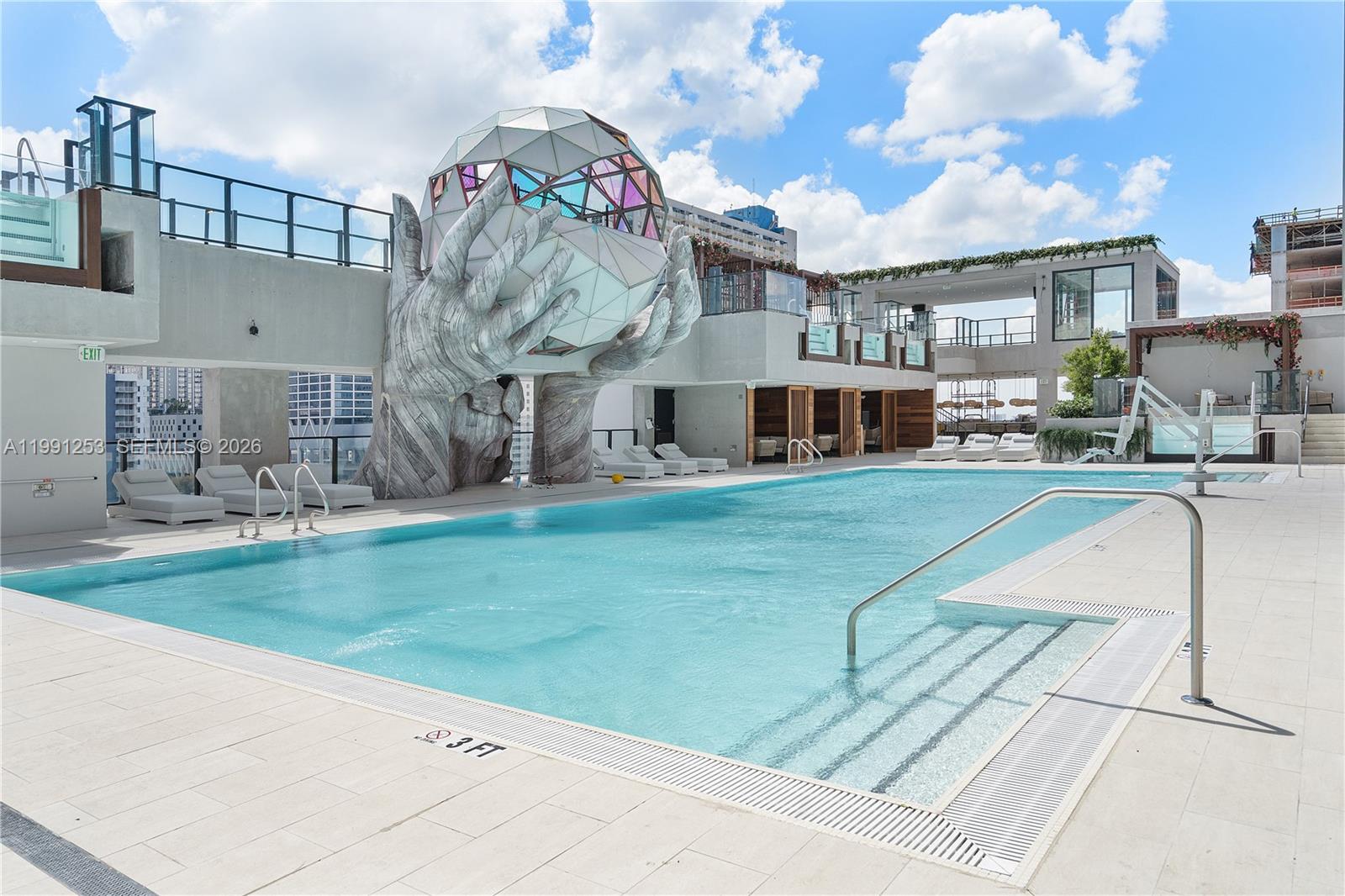 E11EVEN Hotel & Residences - Residential