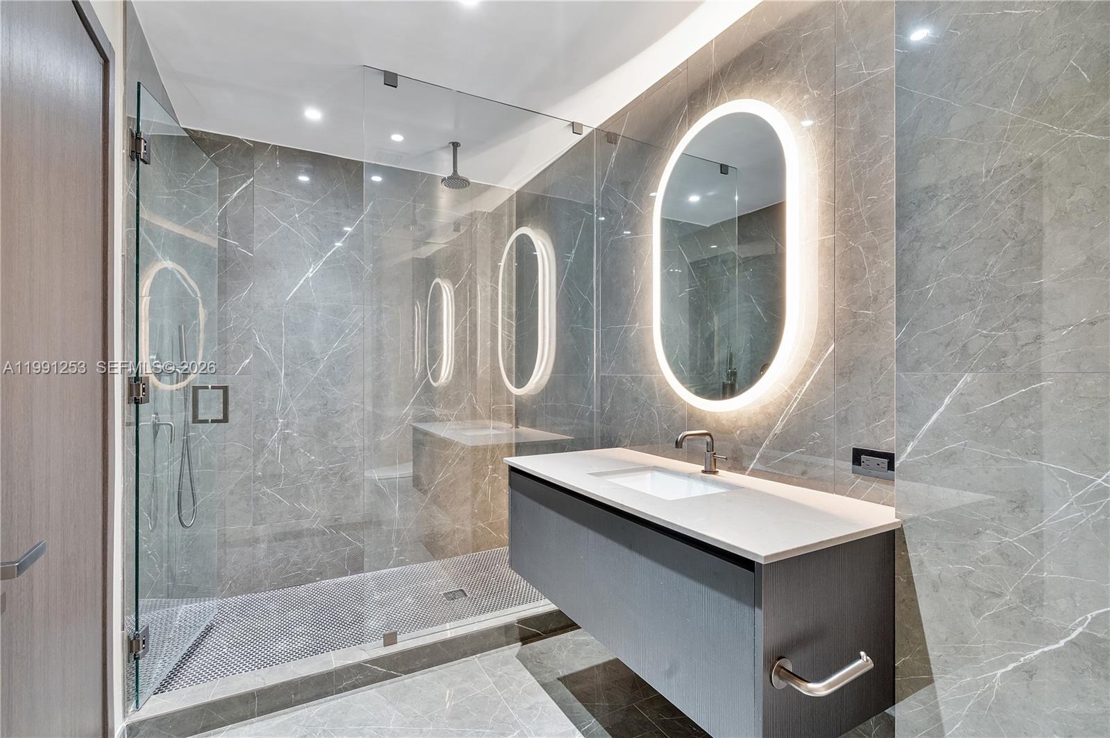 E11EVEN Hotel & Residences - Residential