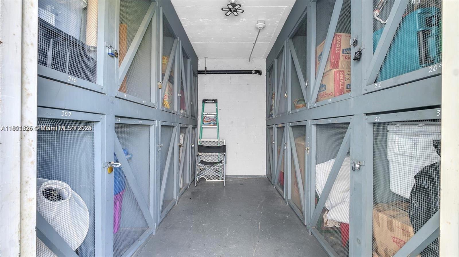 SHERIDAN LAKES CONDO APTS - Residential