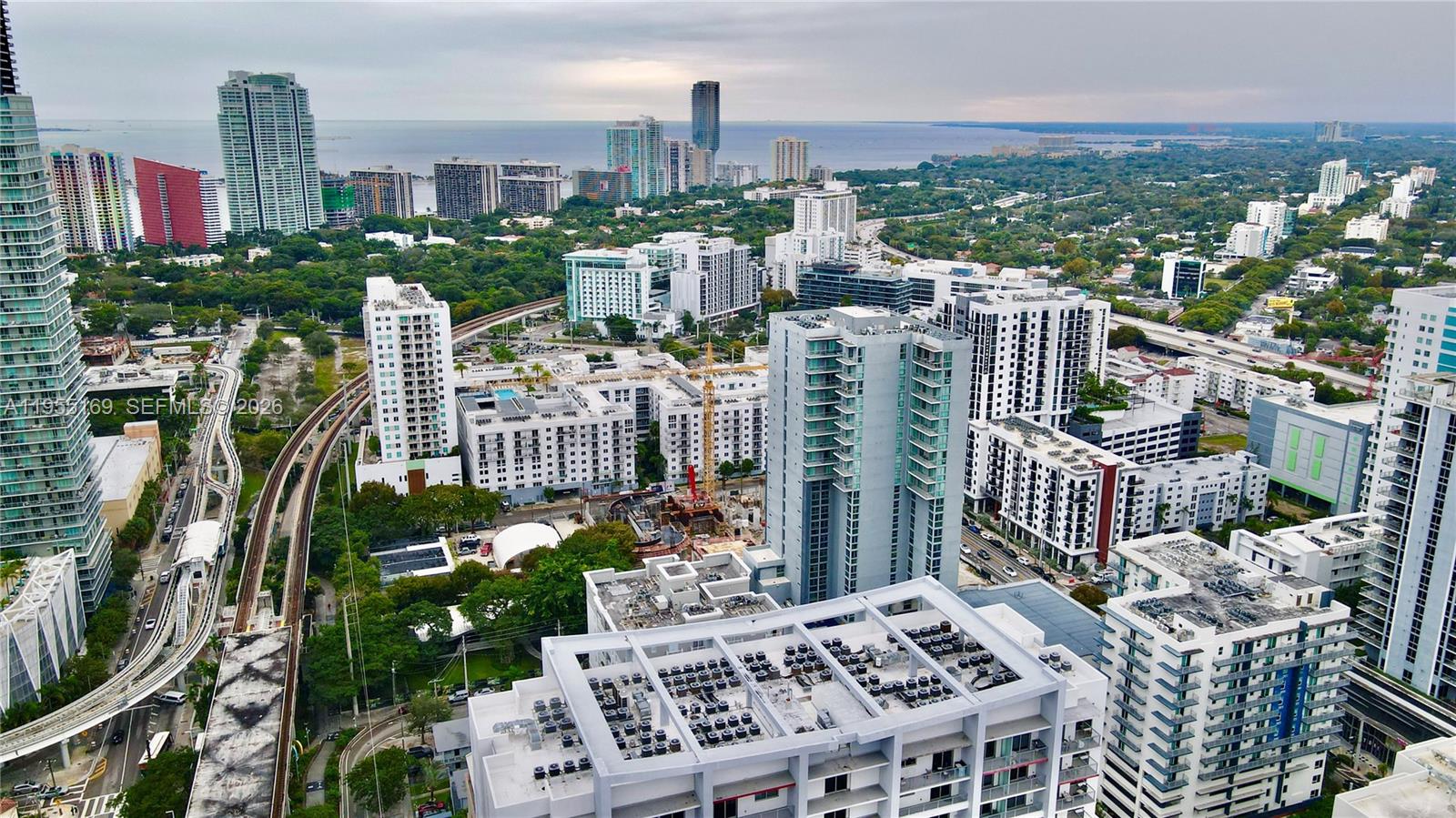 CASA GRANDE I TOWERS COND - Residential