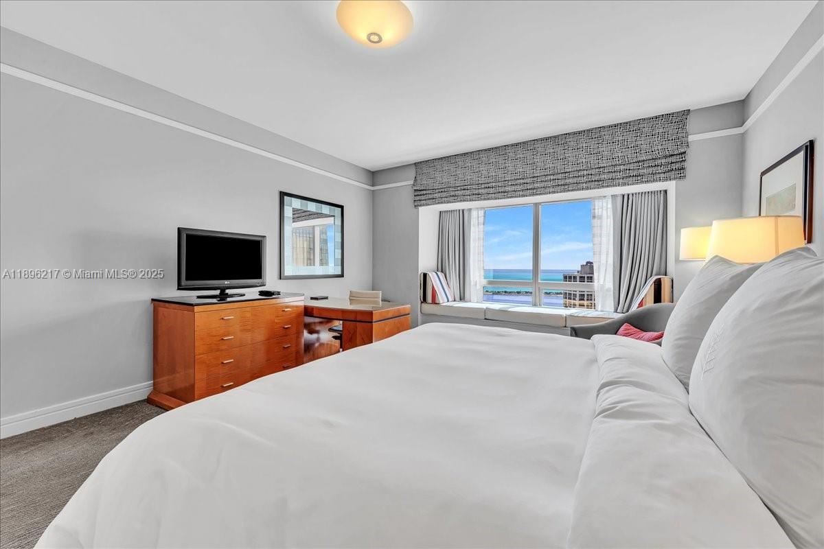 MILLENNIUM TOWER CONDOMIN - Residential