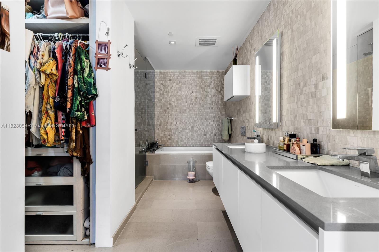 RISE CONDO - Residential