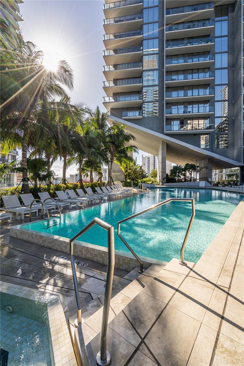 RISE CONDO - Residential