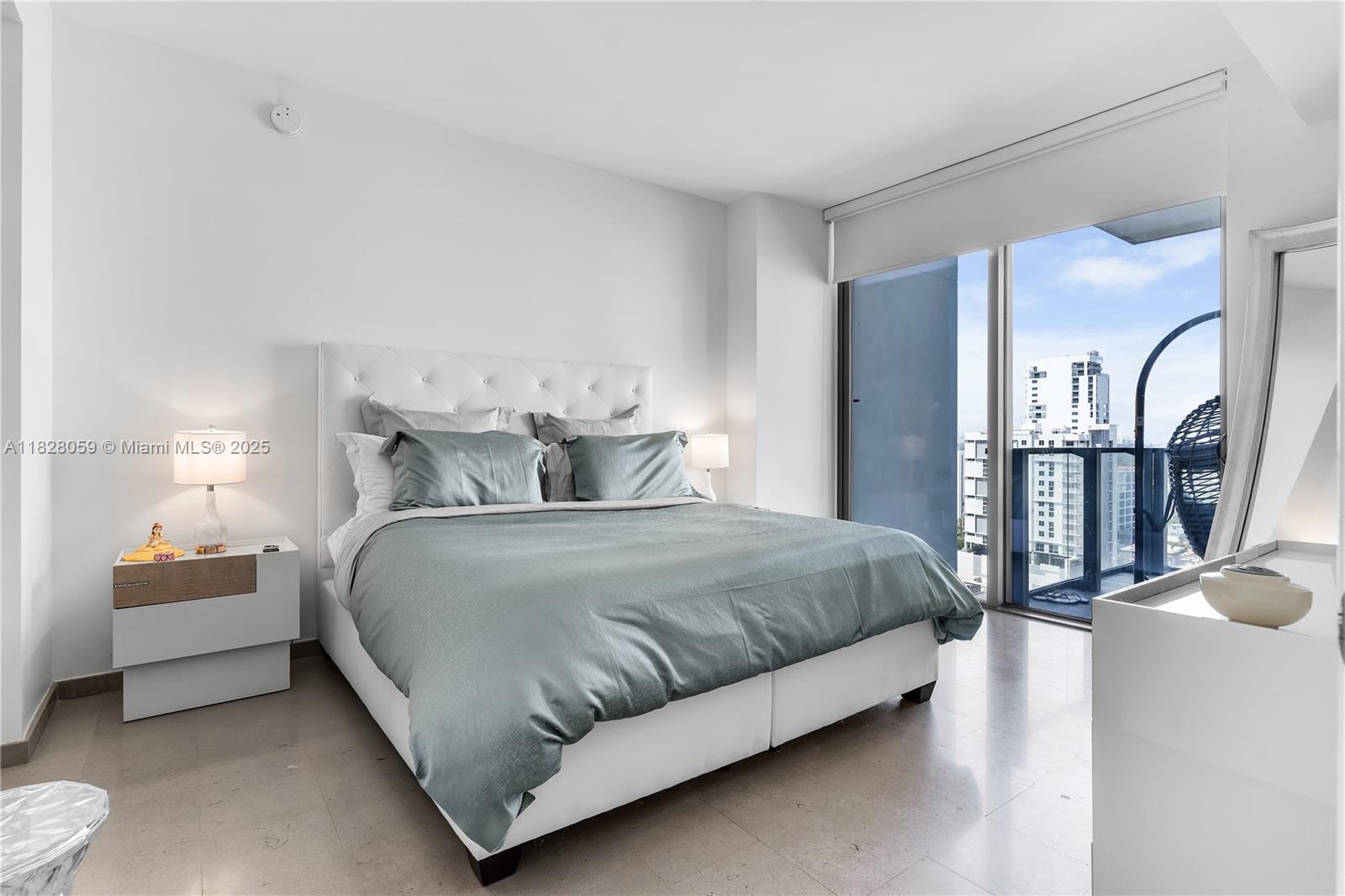 RISE CONDO - Residential