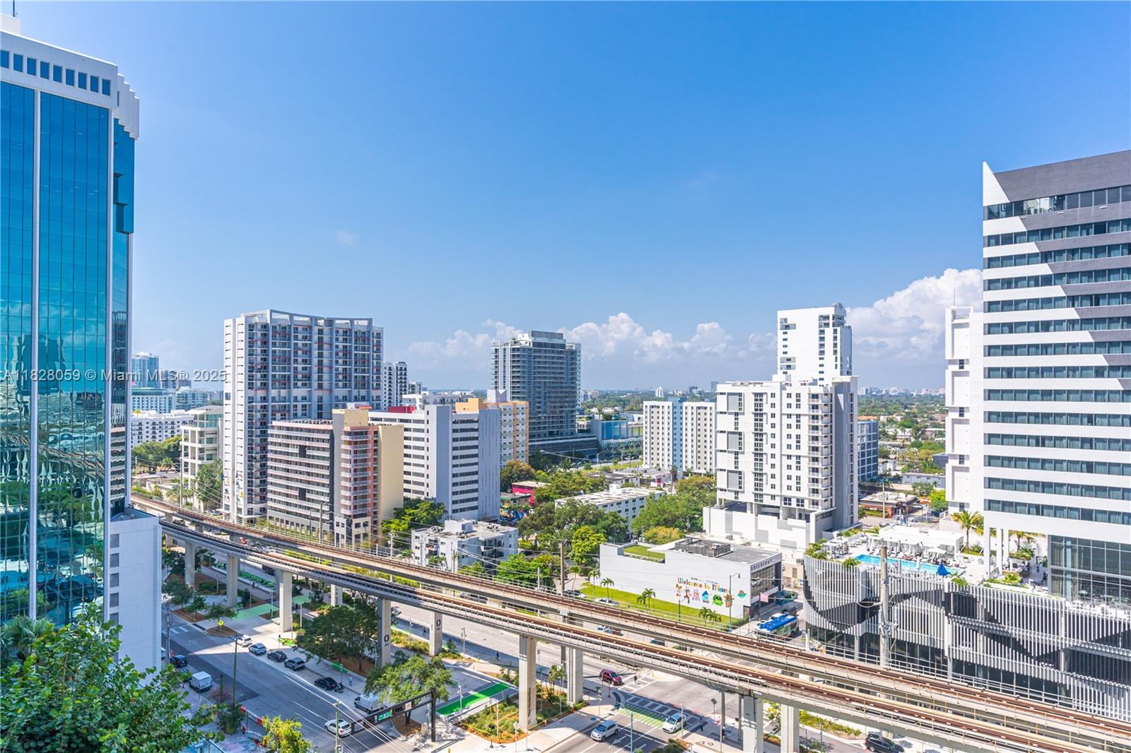 RISE CONDO - Residential