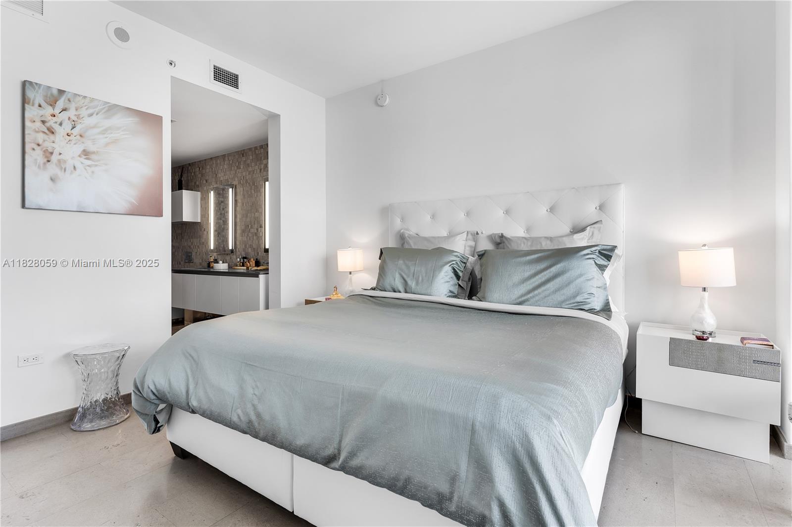 RISE CONDO - Residential