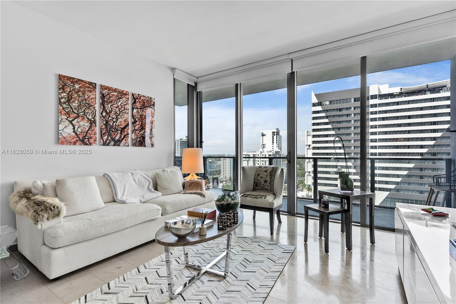 RISE CONDO - Residential