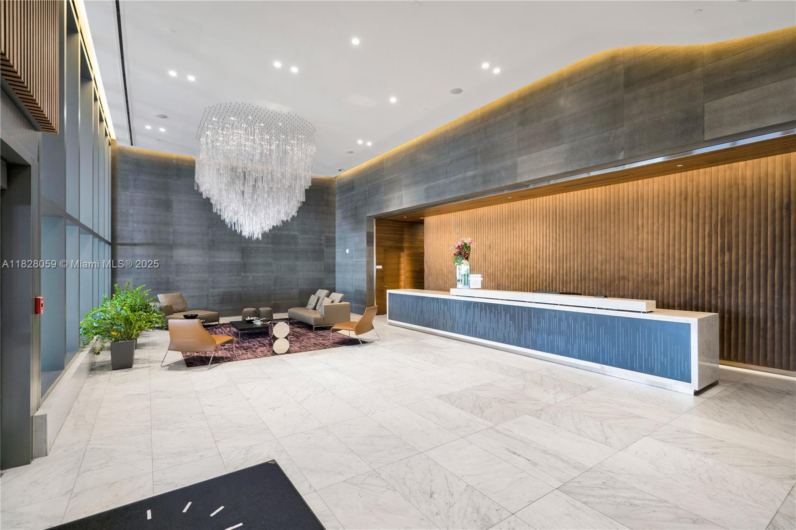 RISE CONDO - Residential