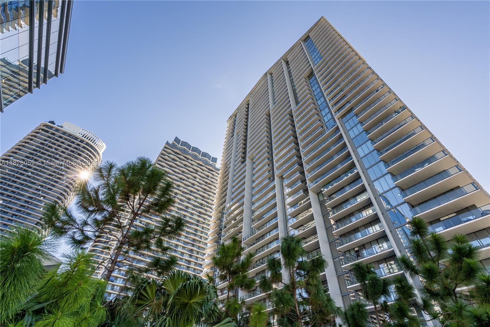 RISE CONDO - Residential