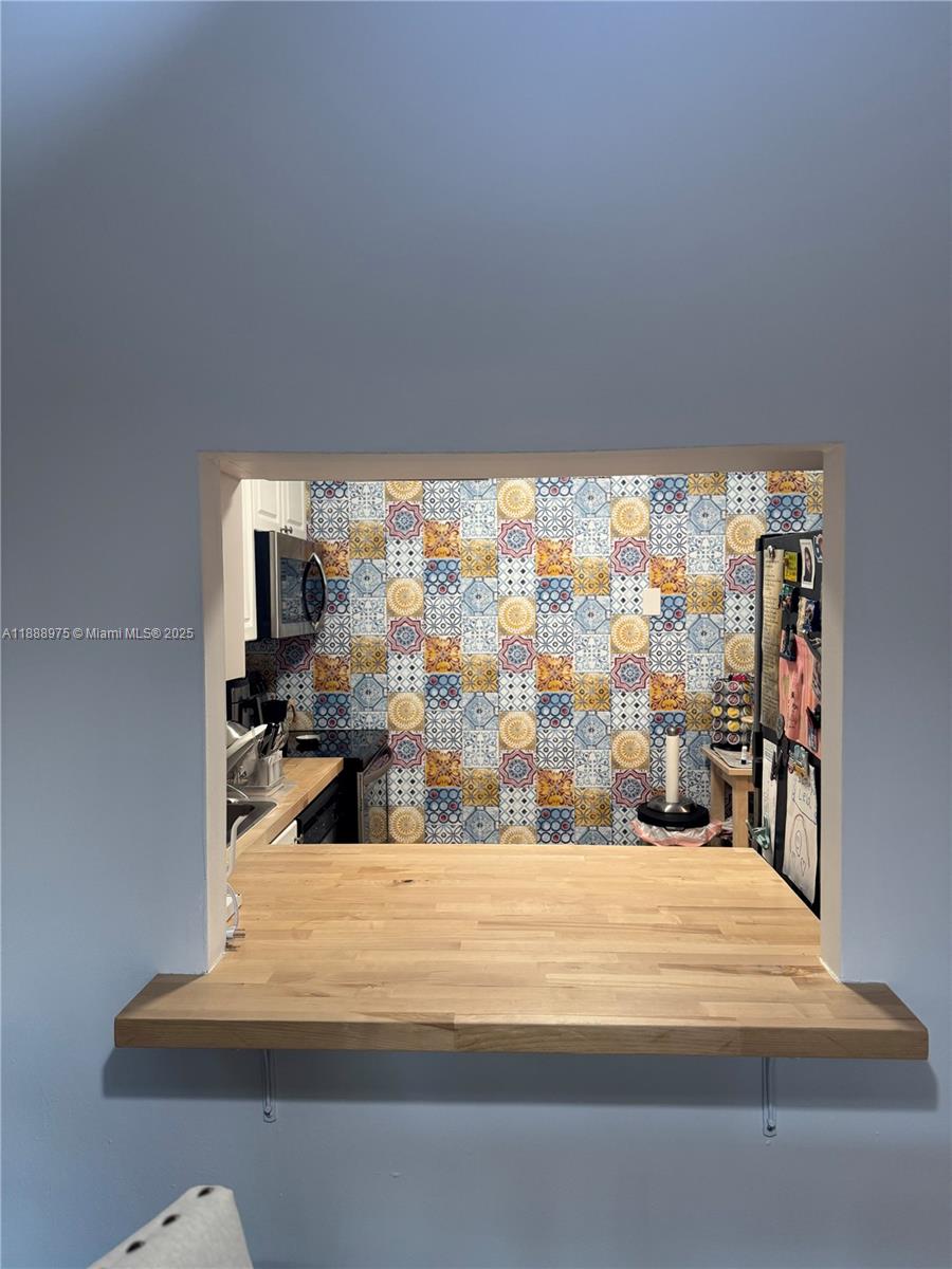 ISLAND PLACE AT NORTH BAY - Residential