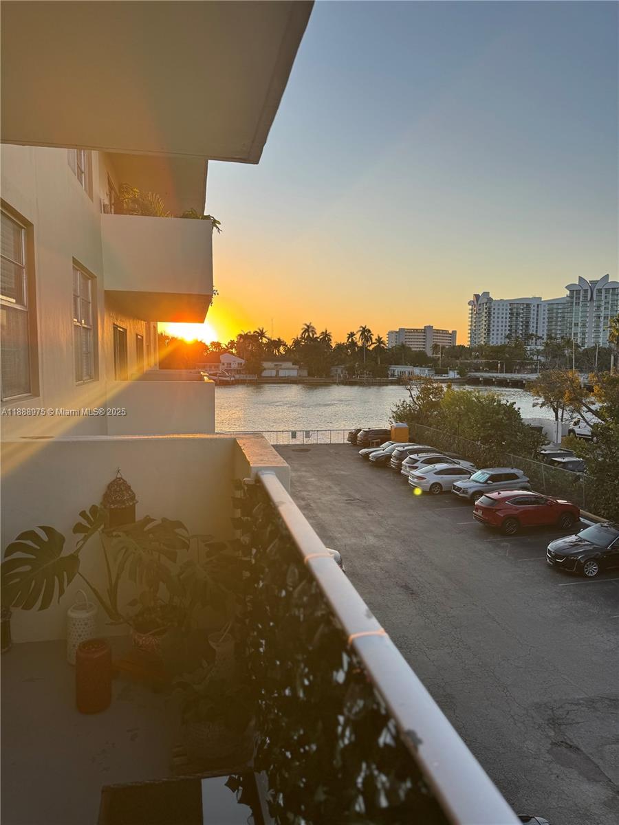 ISLAND PLACE AT NORTH BAY - Residential