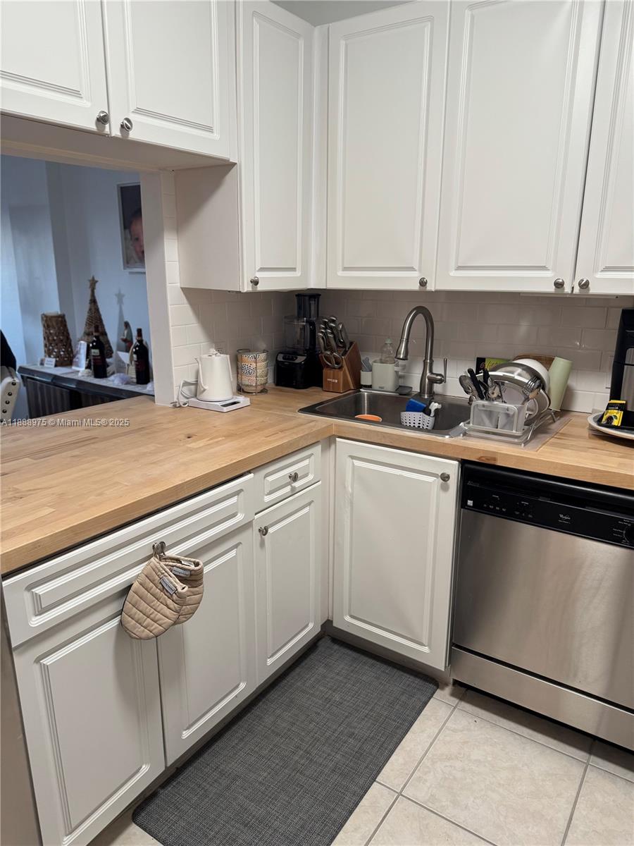 ISLAND PLACE AT NORTH BAY - Residential