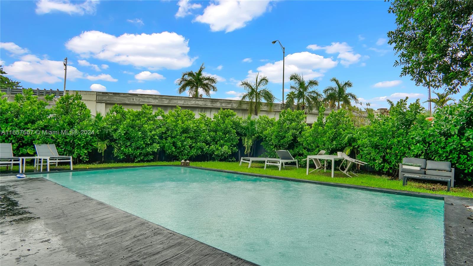 BRICKELLS FLAGLER - Residential
