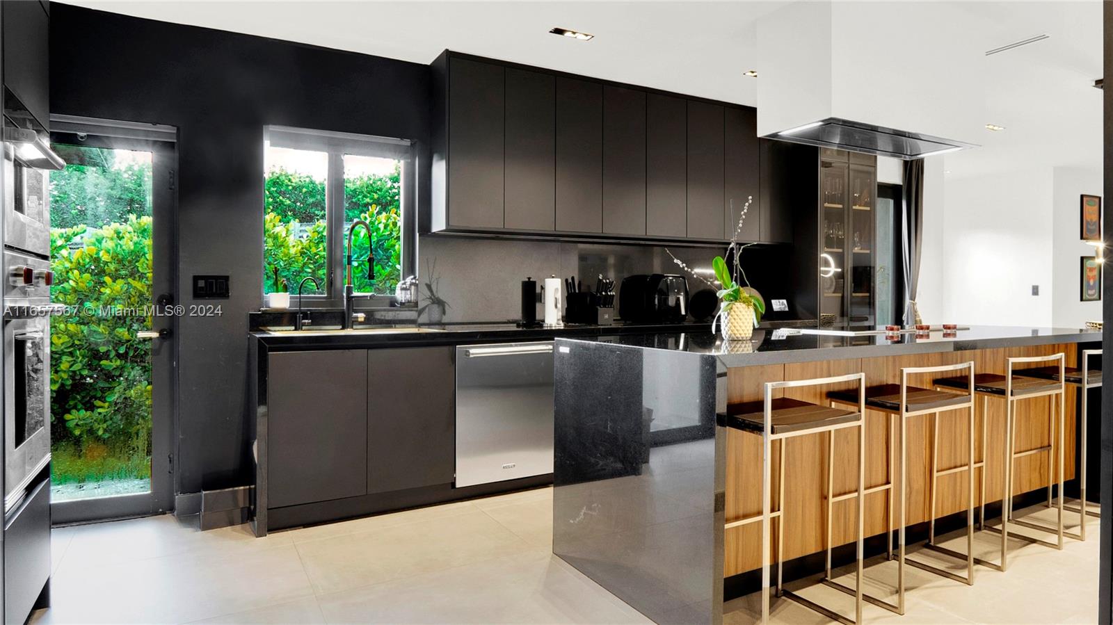 BRICKELLS FLAGLER - Residential