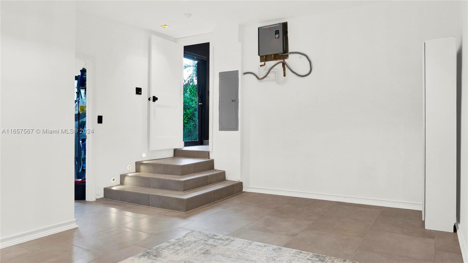 BRICKELLS FLAGLER - Residential