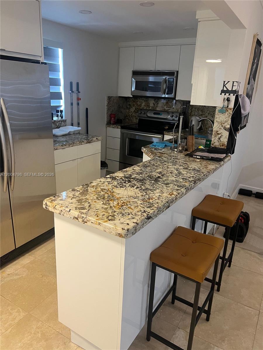 3601 NE 170th St 207