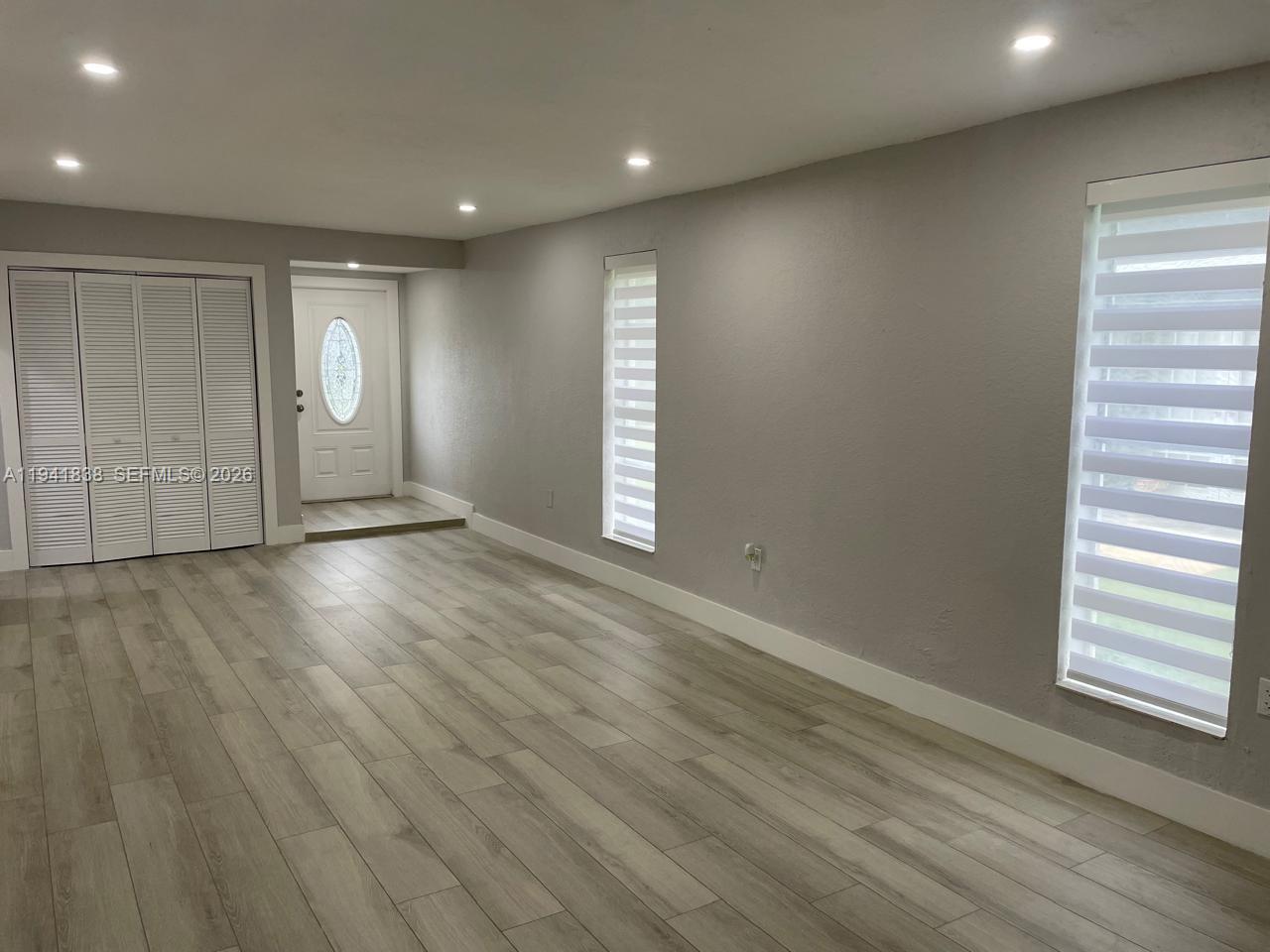 SUNRISE GOLF VILLAGE SEC - Residential