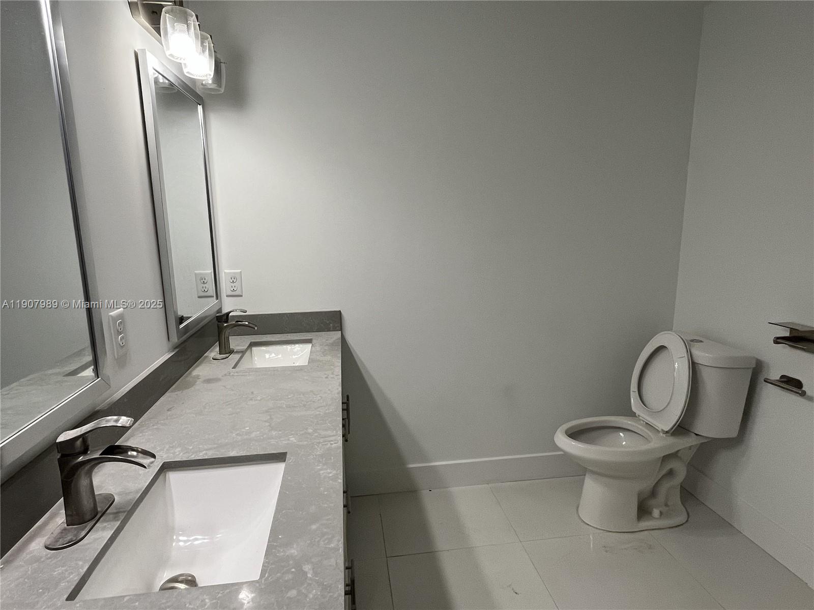 KINGSWOOD MANOR - Residential Lease