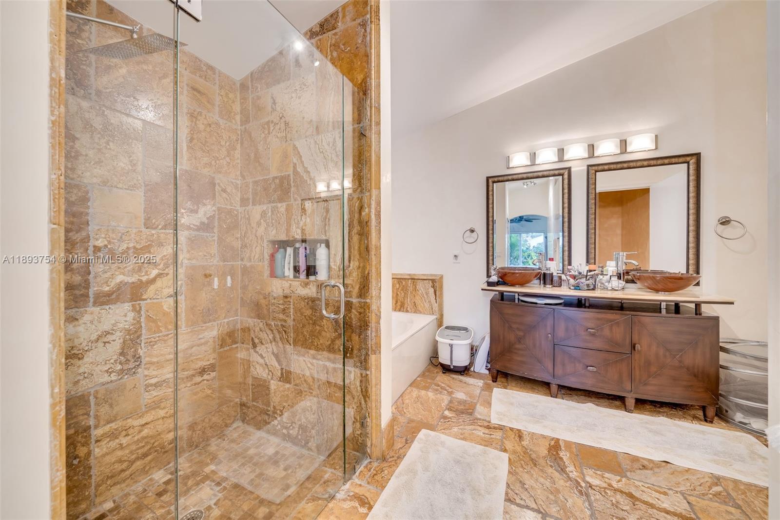 BANYAN OAKRIDGE PLAT - Residential