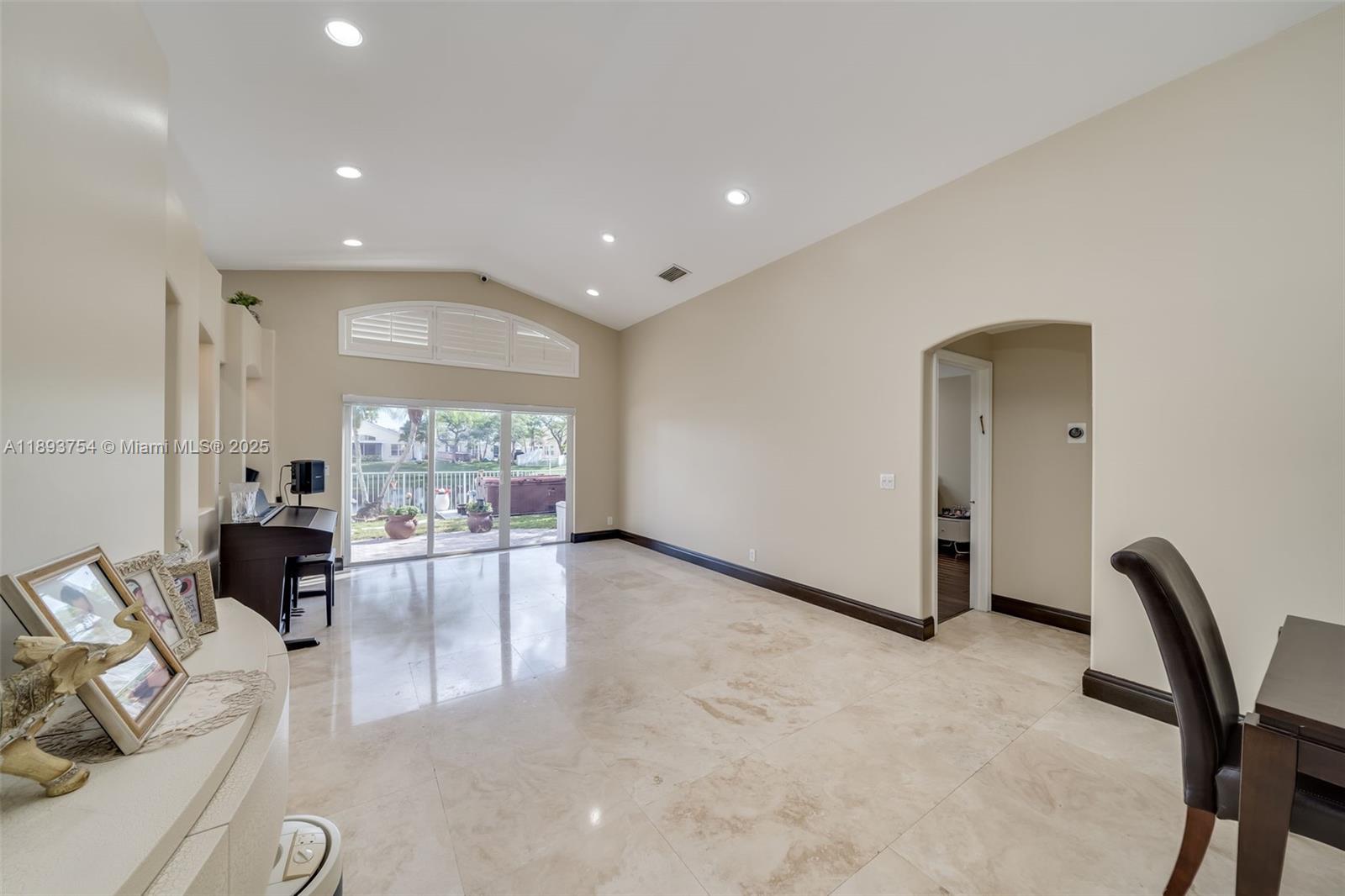 BANYAN OAKRIDGE PLAT - Residential