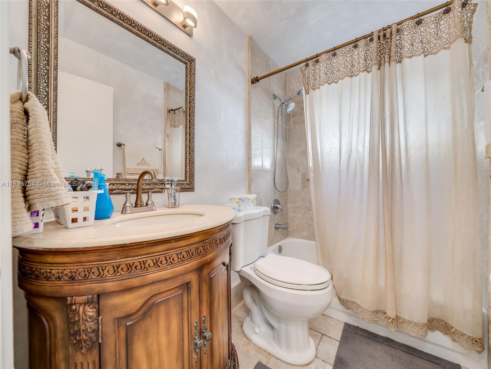 BANYAN OAKRIDGE PLAT - Residential