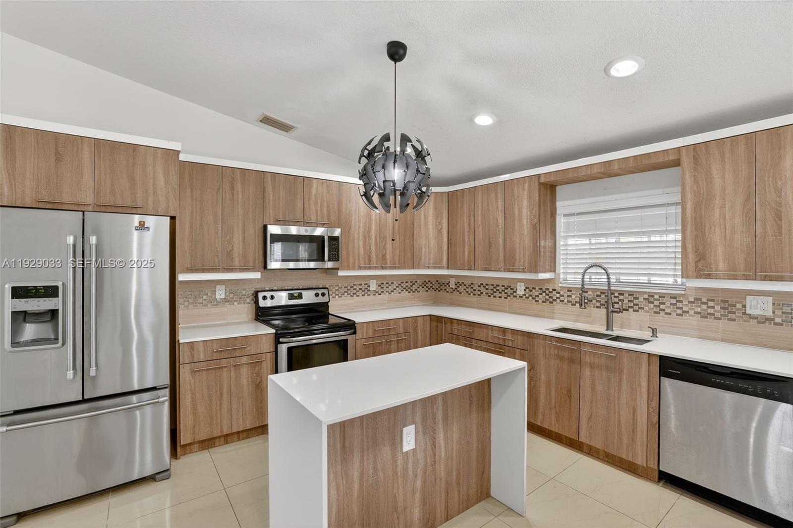 HOMESTEAD - Residential