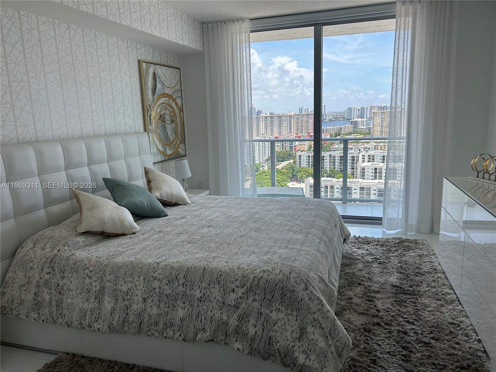 PARQUE TOWERS CONDO - Residential