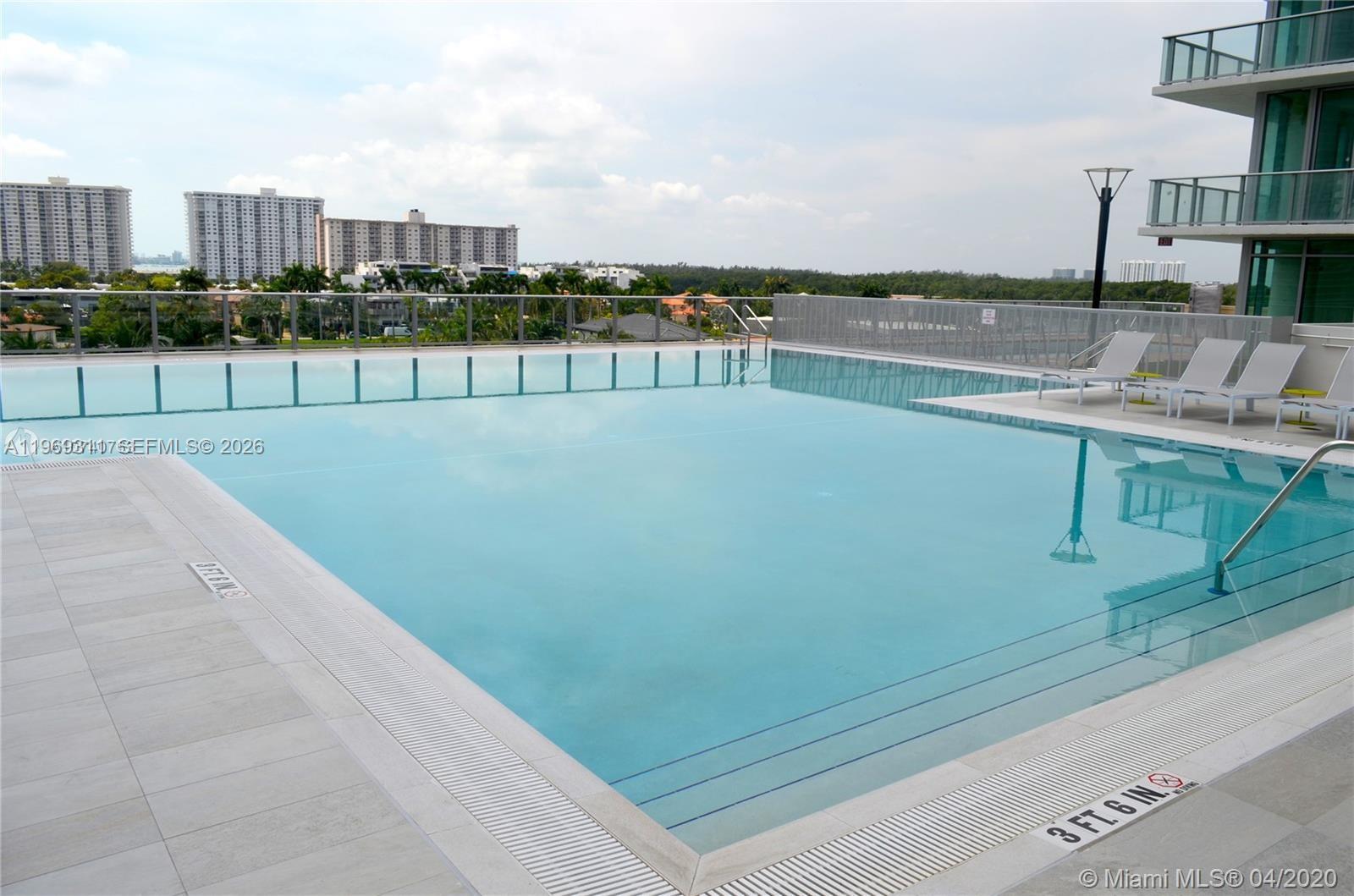 PARQUE TOWERS CONDO - Residential