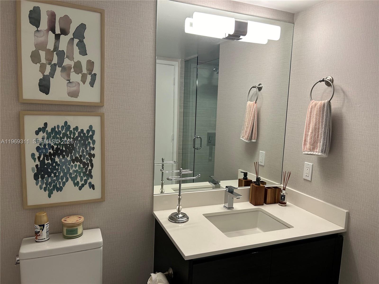 PARQUE TOWERS CONDO - Residential