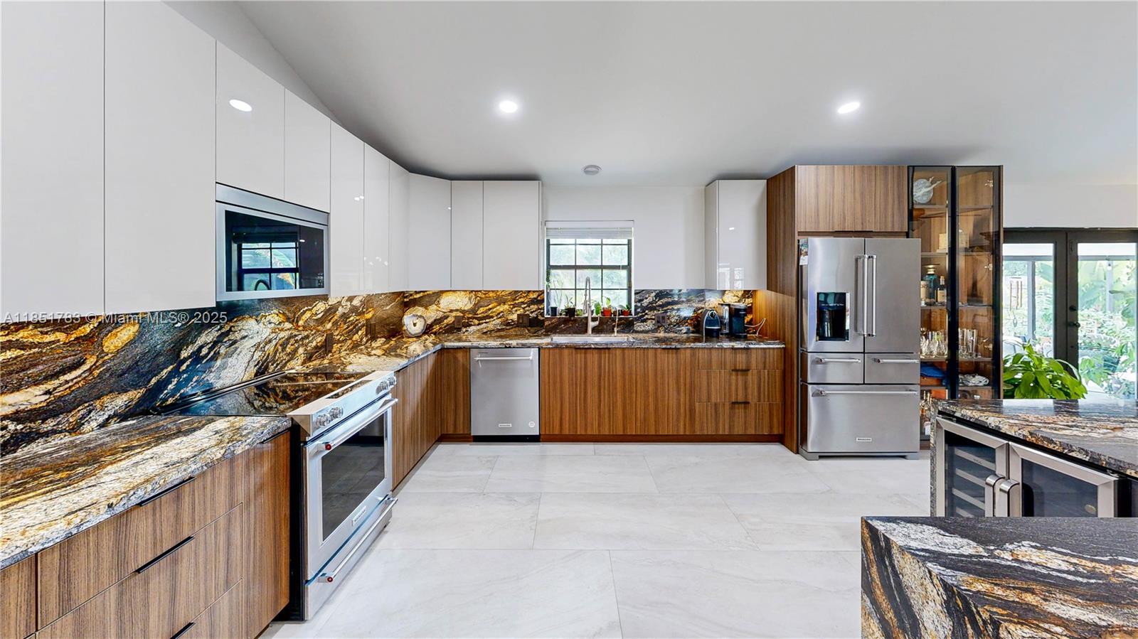 REDAVO ESTATES - Residential