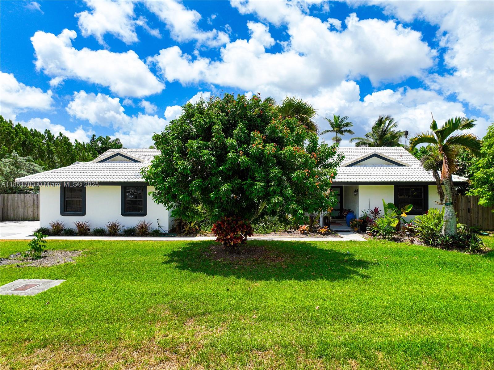 REDAVO ESTATES - Residential