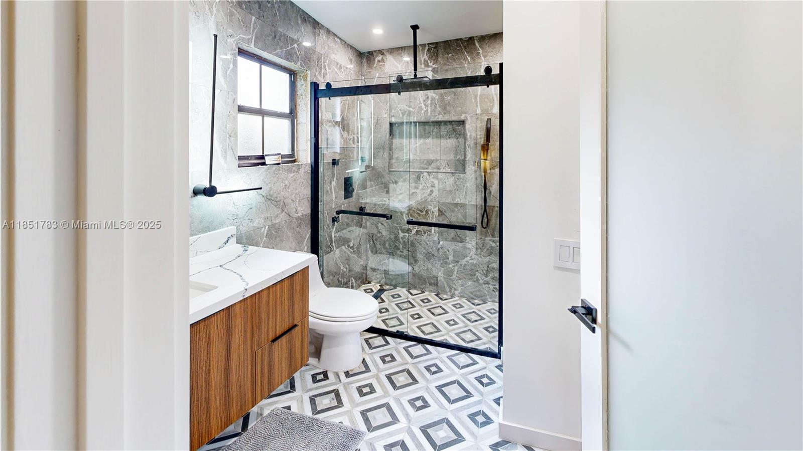 REDAVO ESTATES - Residential