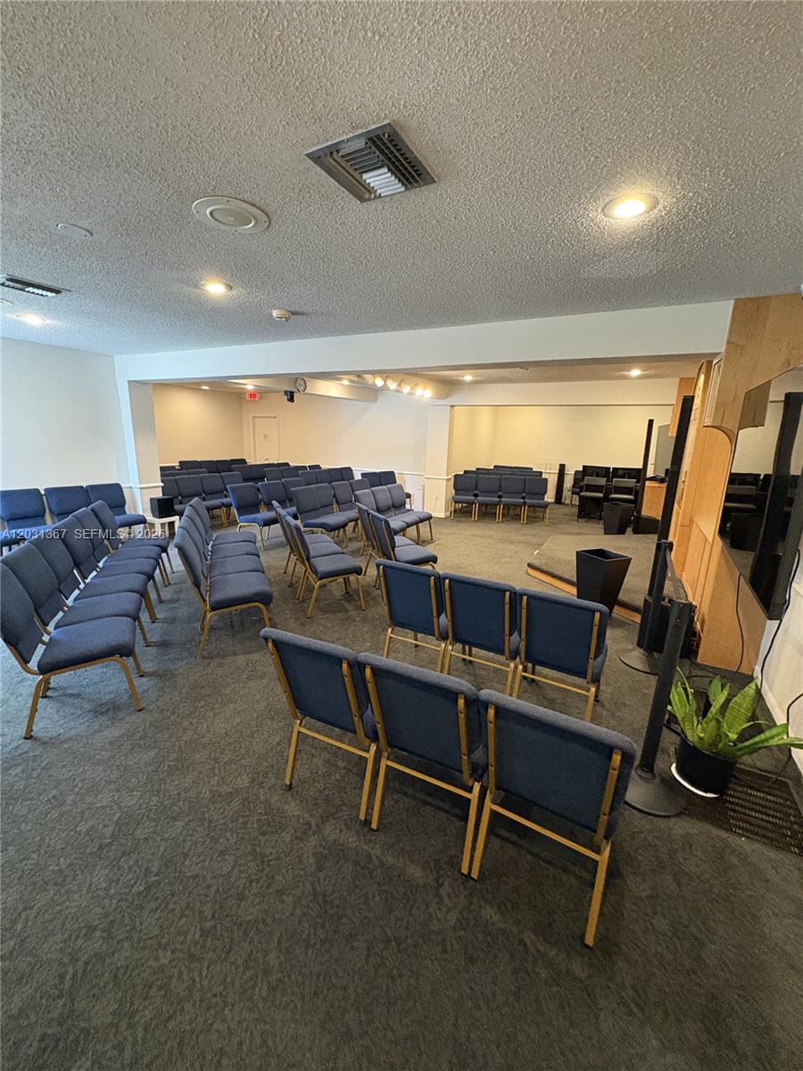 11715 SW 87th Ave
