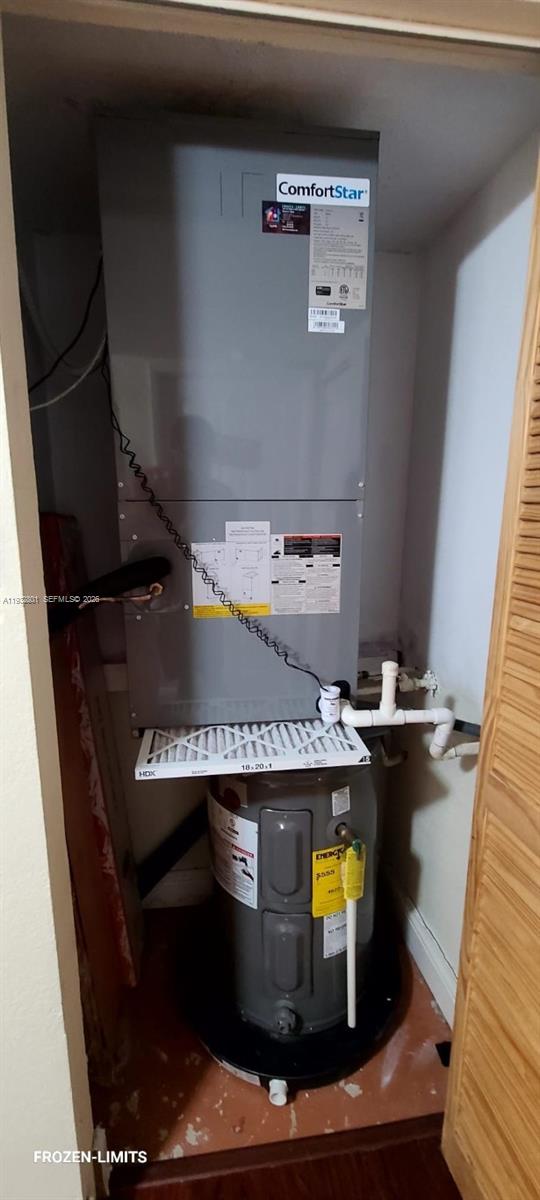 VILLAS DE VENEZIA CONDO - Residential