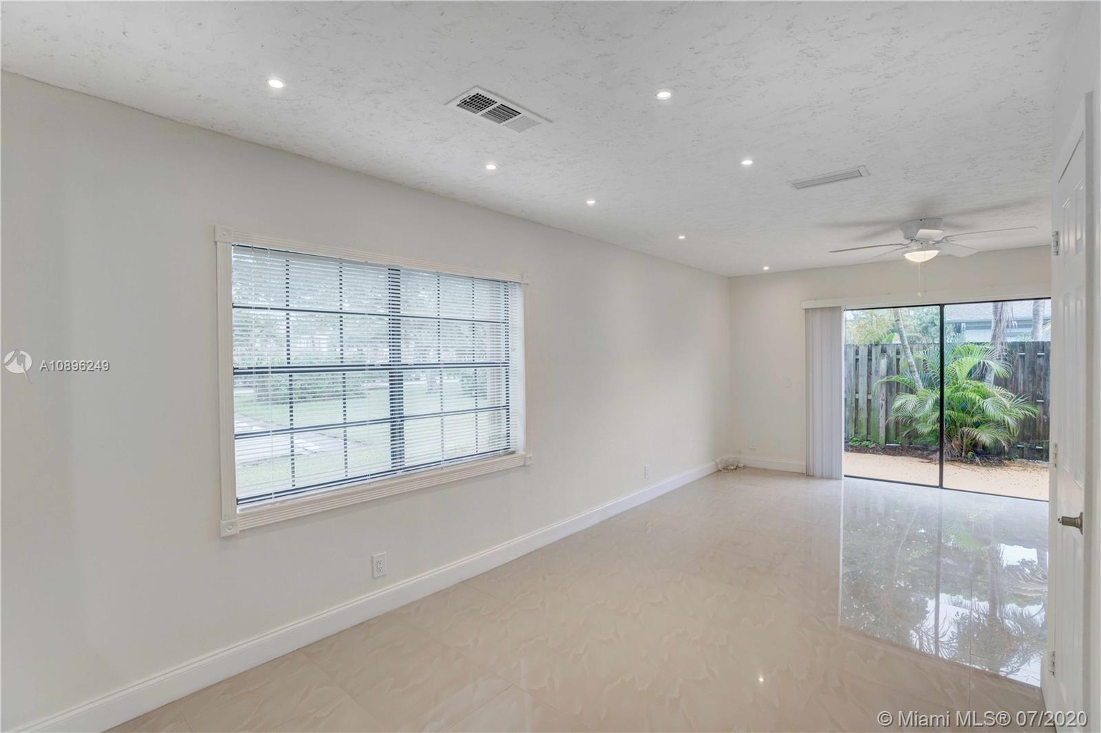 GEORGETOWNE PLACE PH I AN - Residential
