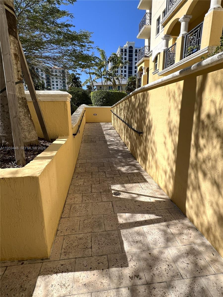 VILLA FLORINI CONDO - Residential