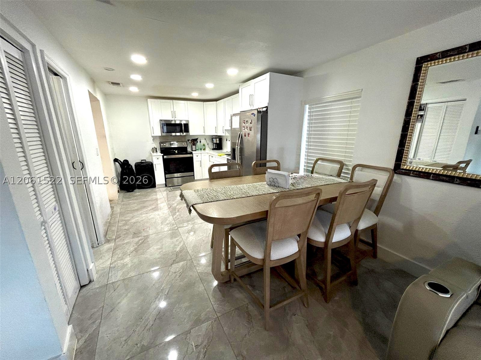 10401 NW 33rd Ave