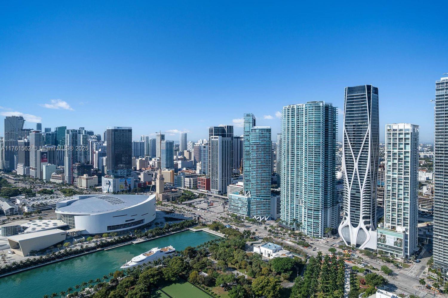 900 Biscayne Boulevard 4504