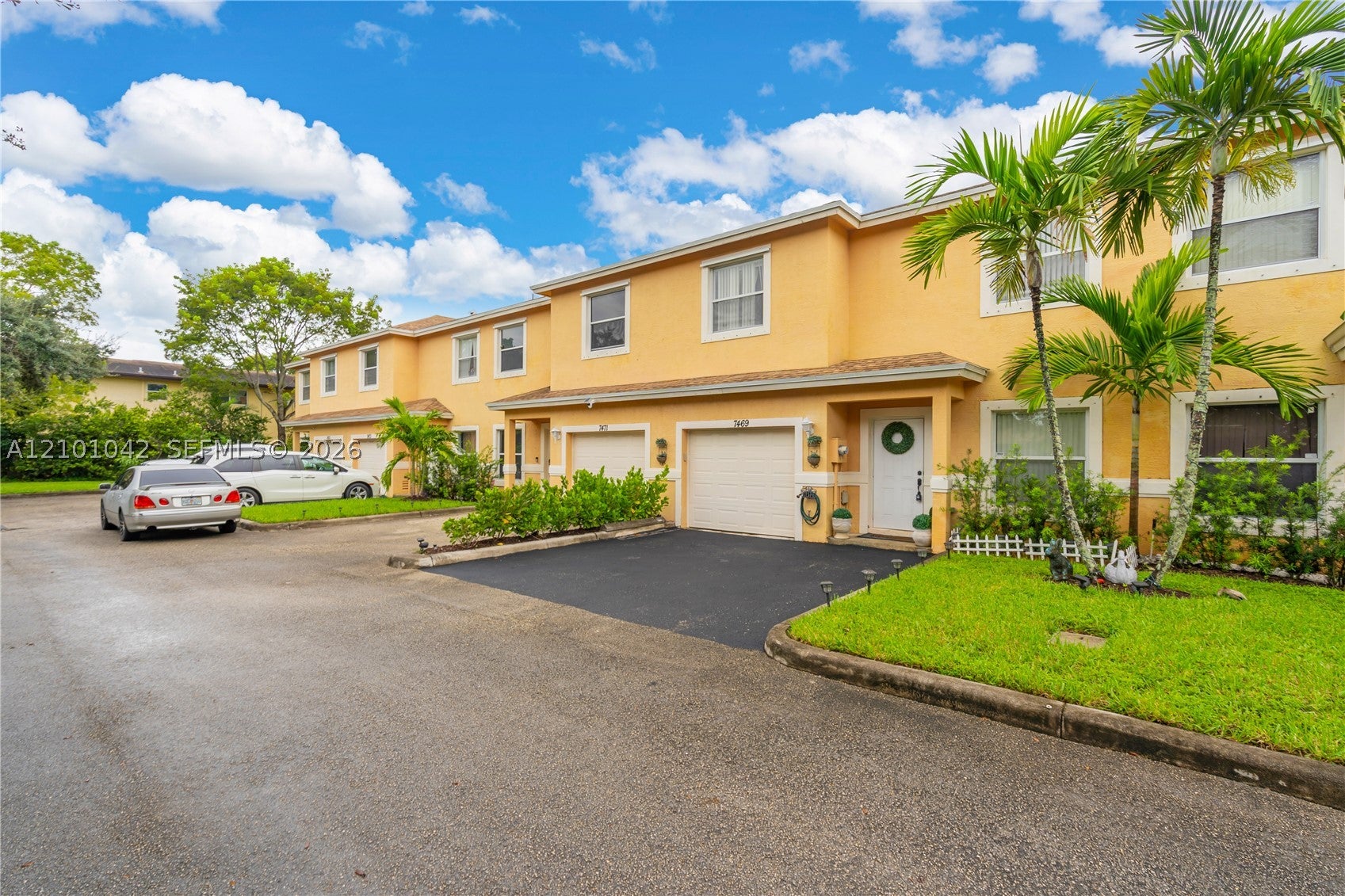 7469 Tam Oshanter Blvd, North Lauderdale FL 33068