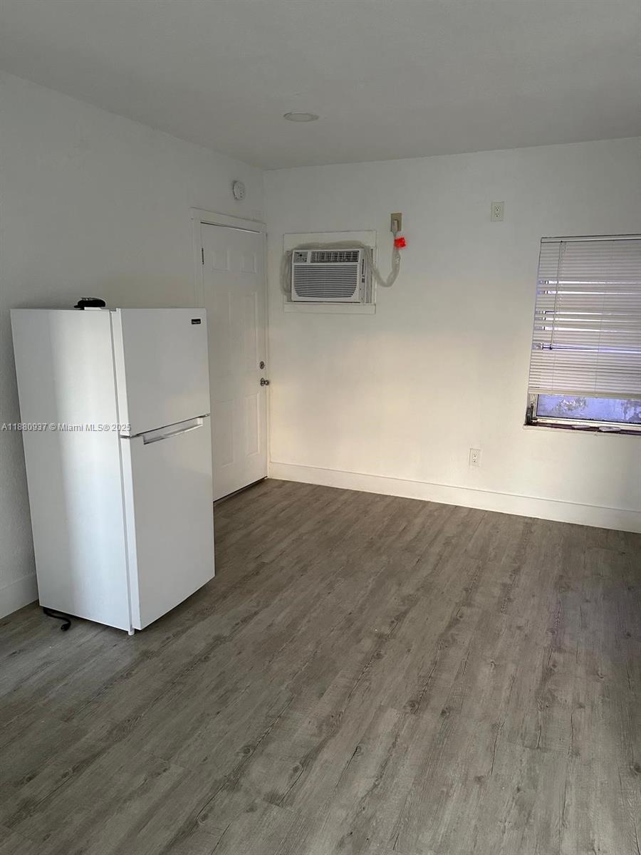 ISLE OF NORMANDY MIAMI VI - Residential Lease