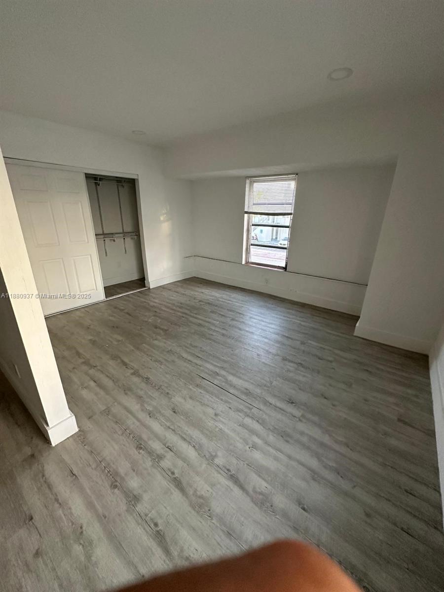 ISLE OF NORMANDY MIAMI VI - Residential Lease