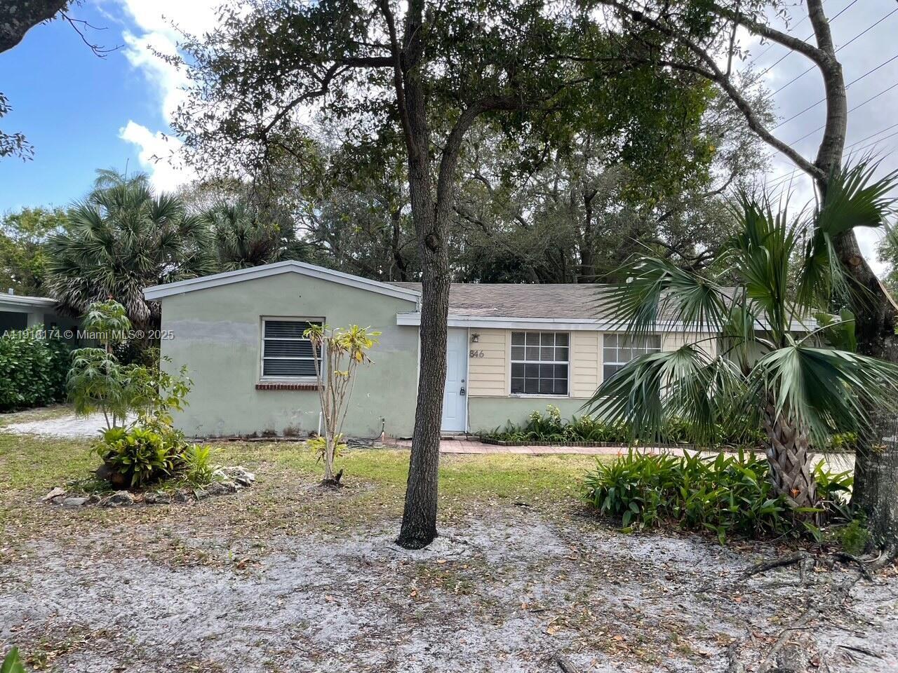 LAUDERDALE - Residential Lease