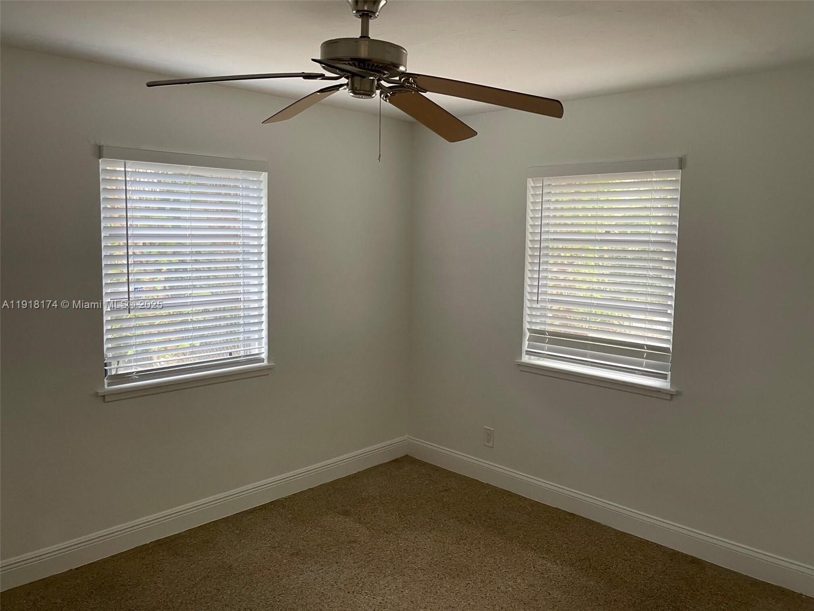 LAUDERDALE - Residential Lease