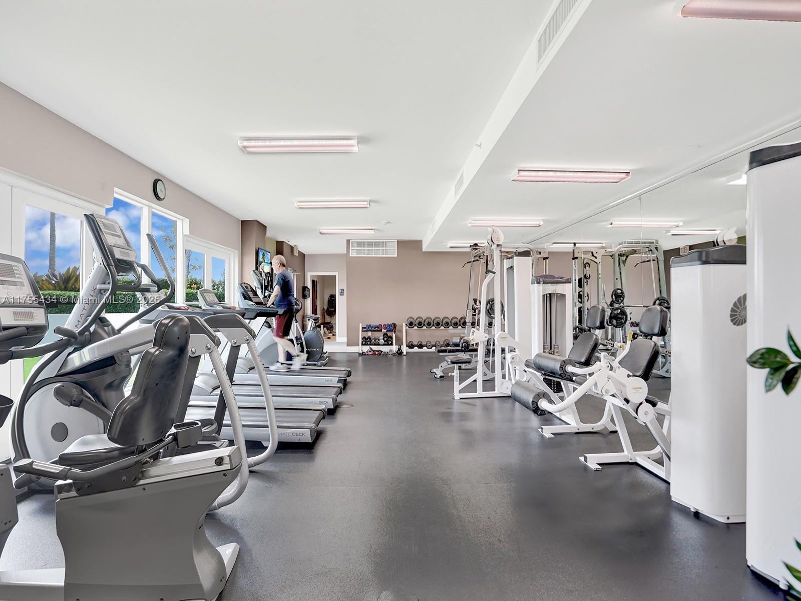 THE ASTON CONDO - Residential