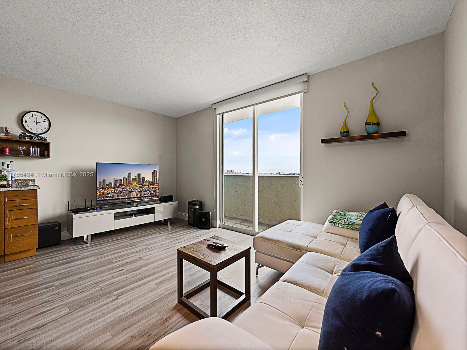3000 Coral Way 1009