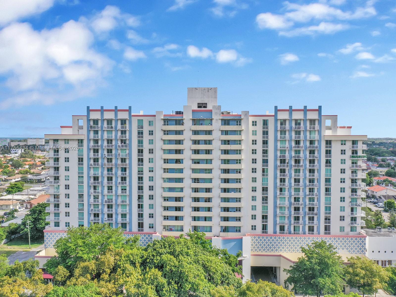 THE ASTON CONDO - Residential