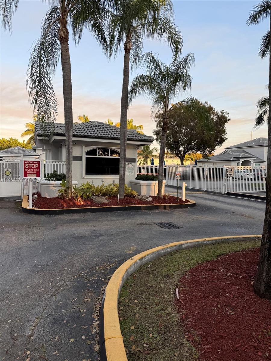 Bonita - Residential