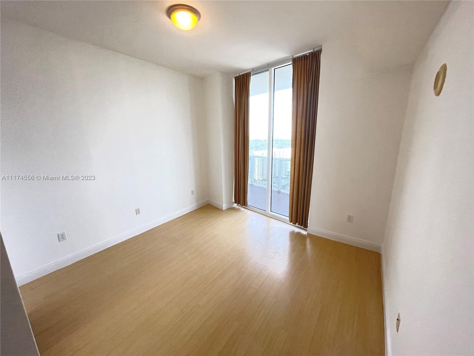 TDR TOWER II CONDO - Residential