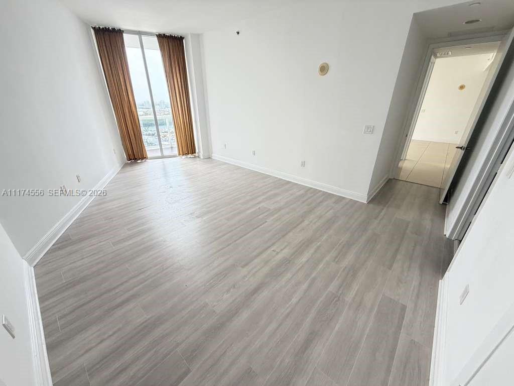 TDR TOWER II CONDO - Residential