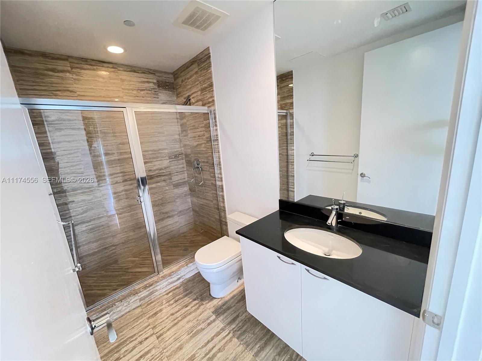 TDR TOWER II CONDO - Residential
